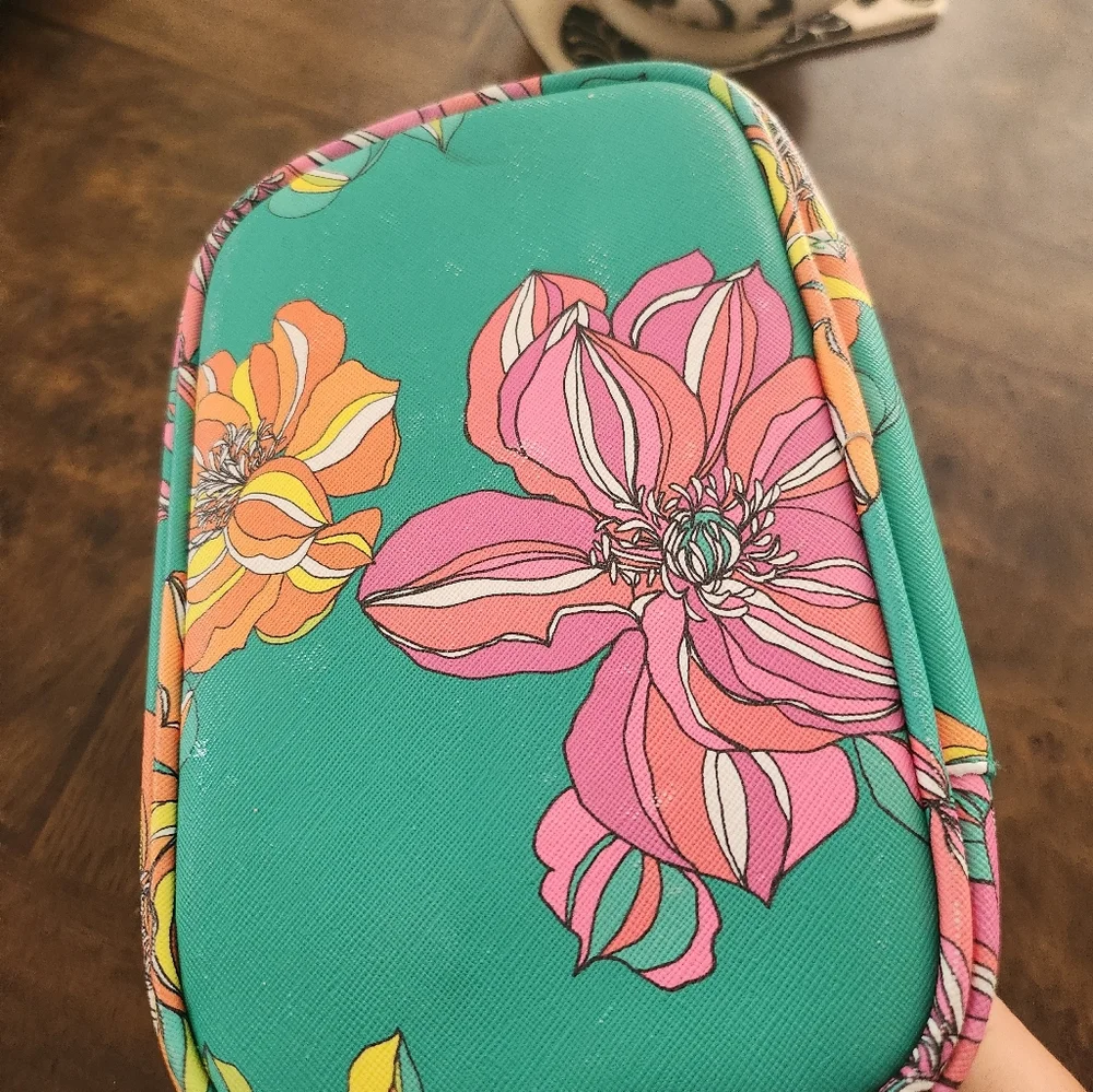 Trina Turk Green Cosmetic Floral Makeup Train Travel Bag